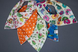 🥳 Vagány kis kendők érkeztek különböző mintákkal és pihe puha belsővel. ⚽️